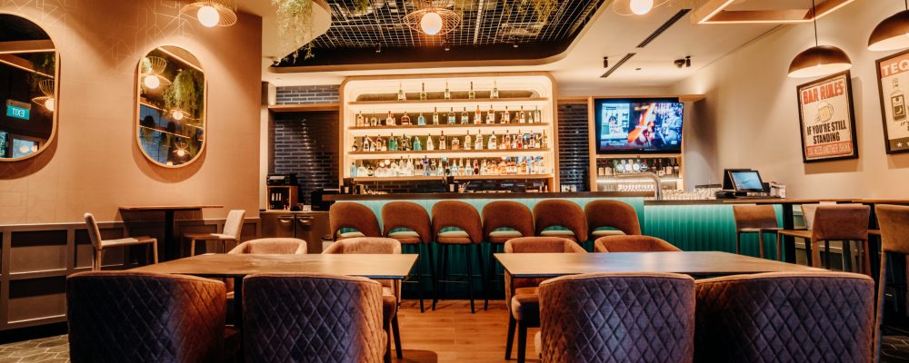 Social Bar & Bistro | Best Bar & Restaurant Raffles Place Singapore