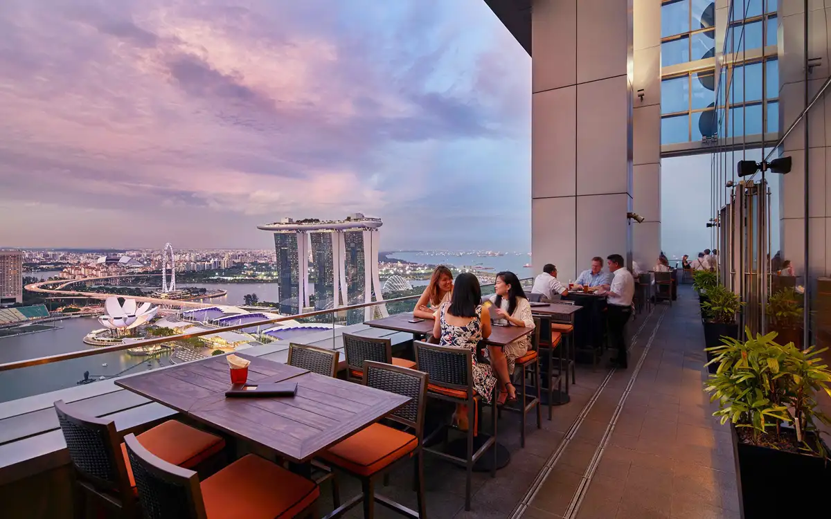 restaurants in raffles place